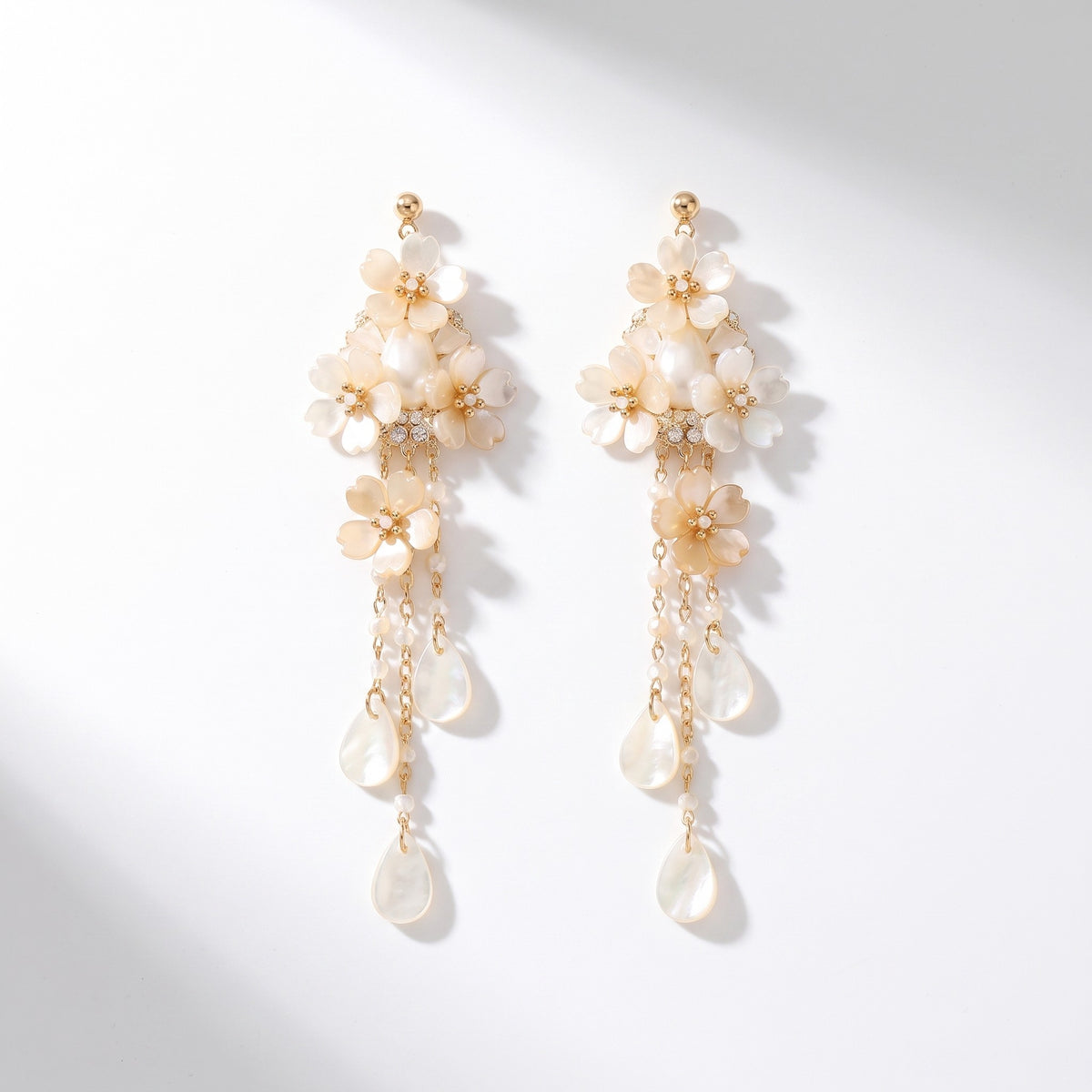 Moonpetal Earrings