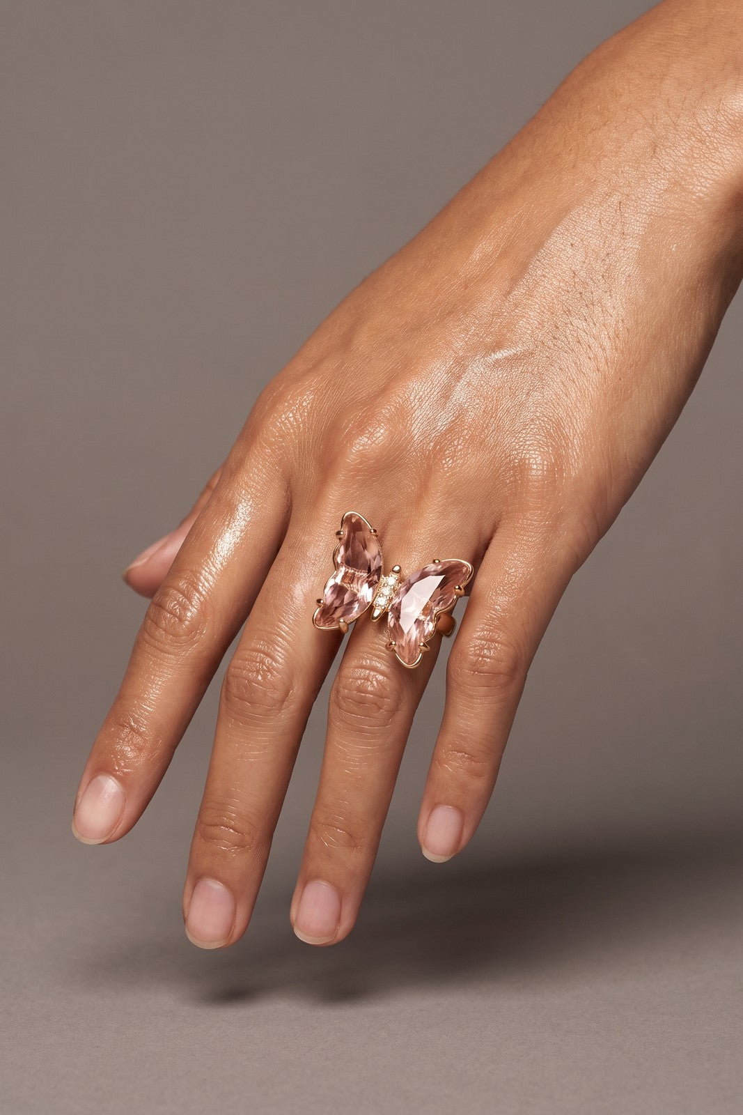 The Nabi Ring in lagoon worn on the hand